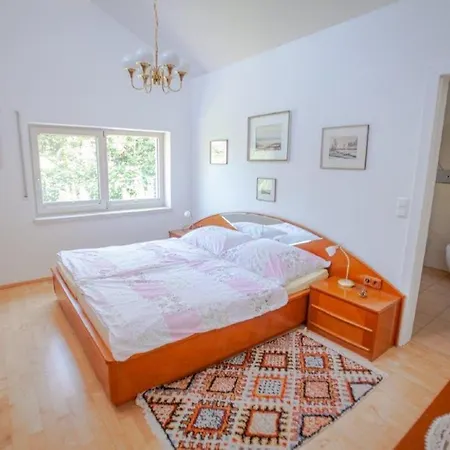 Privatzimmervermietung Margit *